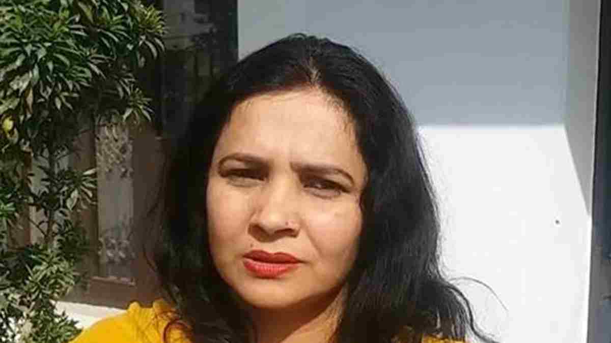 हरियाणा में BJP को एक और बड़ा झटका, टिकटॉक स्टार सोनाली फोगाट की बहन ने थामा कांग्रेस का हाथ 2024 3image 08 26 498687040hisar ll compressed