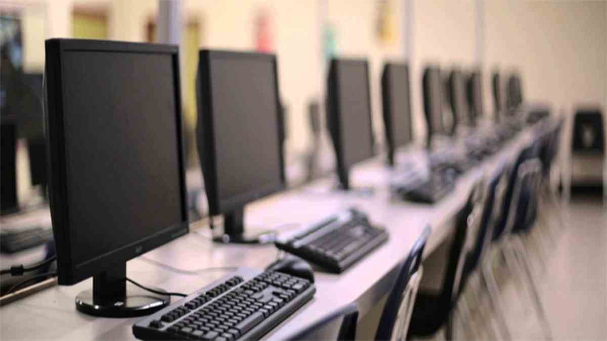 ECHS Ambala Jobs: एक्स सर्विसमैन कंट्रीब्यूटरी हेल्थ स्कीम अंबाला में आई विभिन्न पदों पर भर्ती, 11 अगस्त तक करें आवेदन Computer Lab