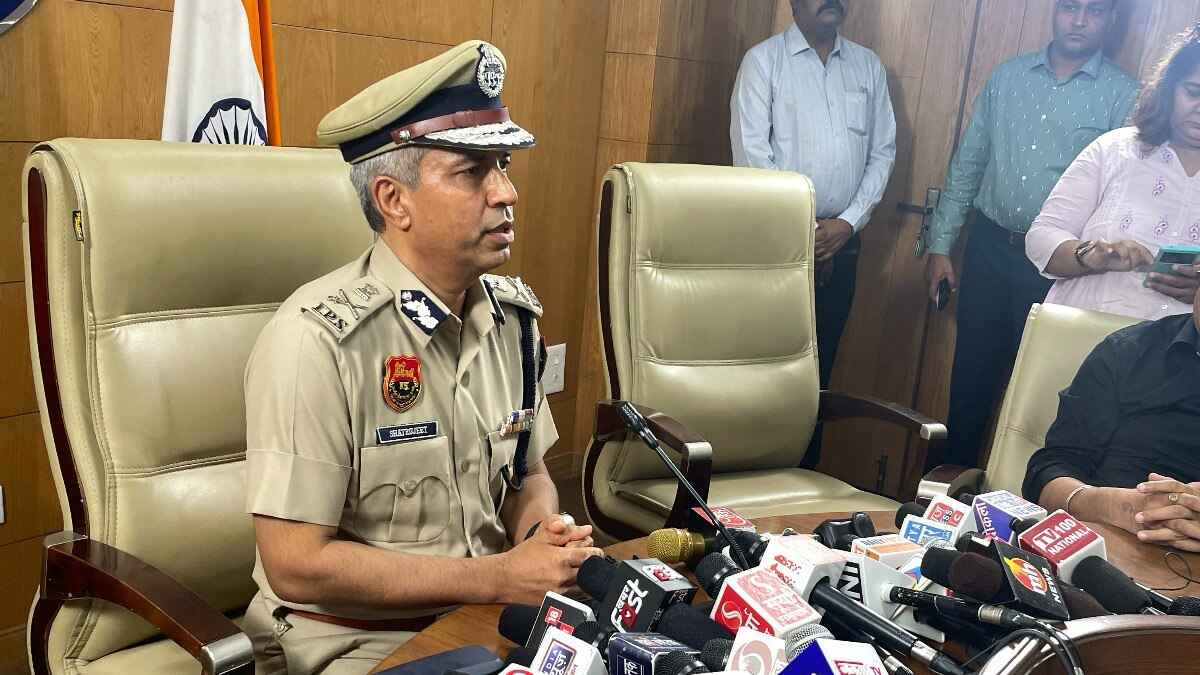 हरियाणा में होली पर हुड़दंग मचाना पड़ेगा भारी, DGP ने पुलिस को जारी किए यह निर्देश DGP Shatrujeet Singh Kapoor