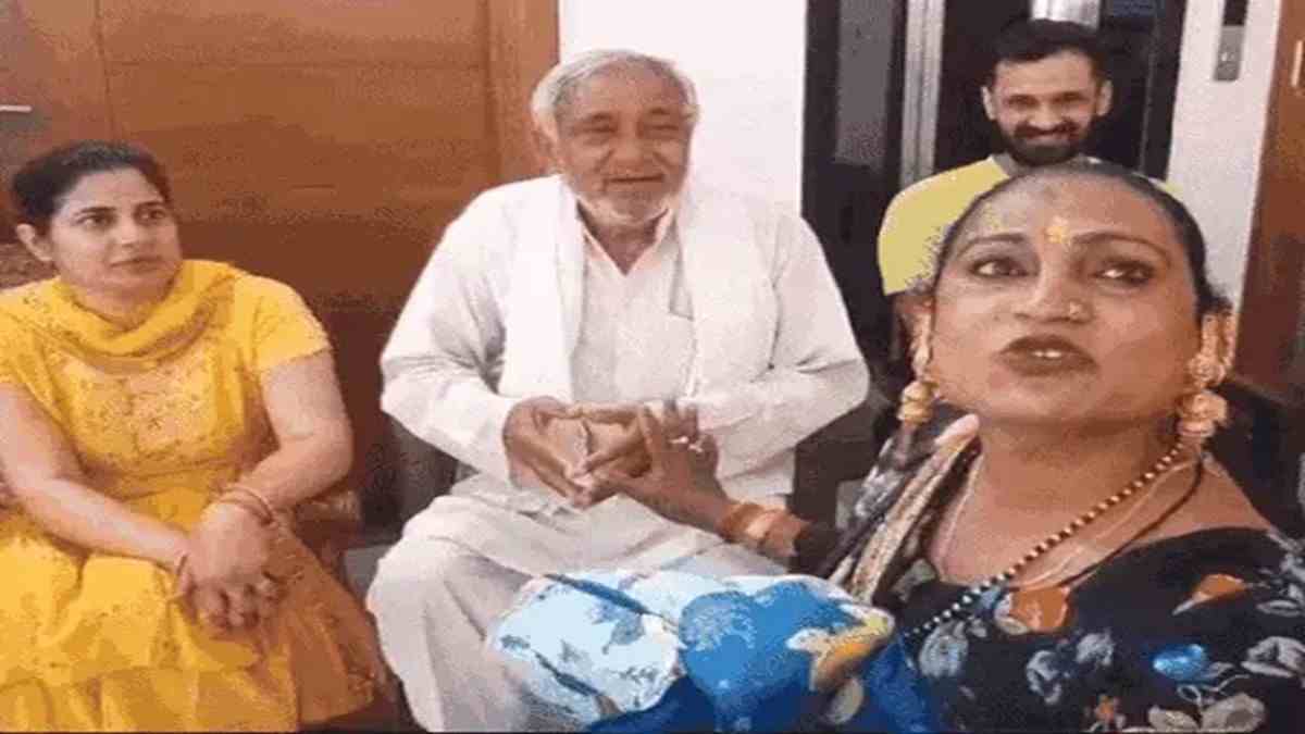 हरियाणा में पोता होने की खुशी में दादा ने किया कमाल, किन्नरों को तोहफे में दिया 15 लाख का प्लाट Shamsher Singh Rewari
