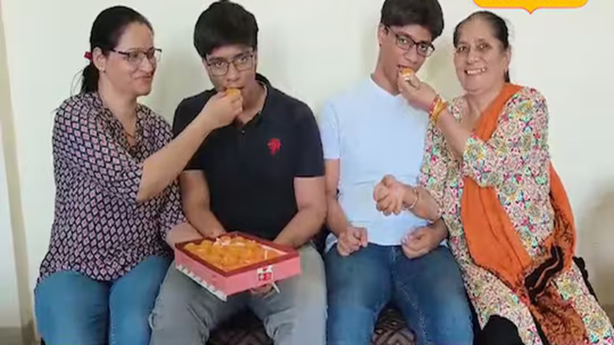 गुरुग्राम: जुड़वा भाइयों ने जेईई मेन्स में किया टॉप, सफलता का ये बताया राज JEE Mains Gurugra