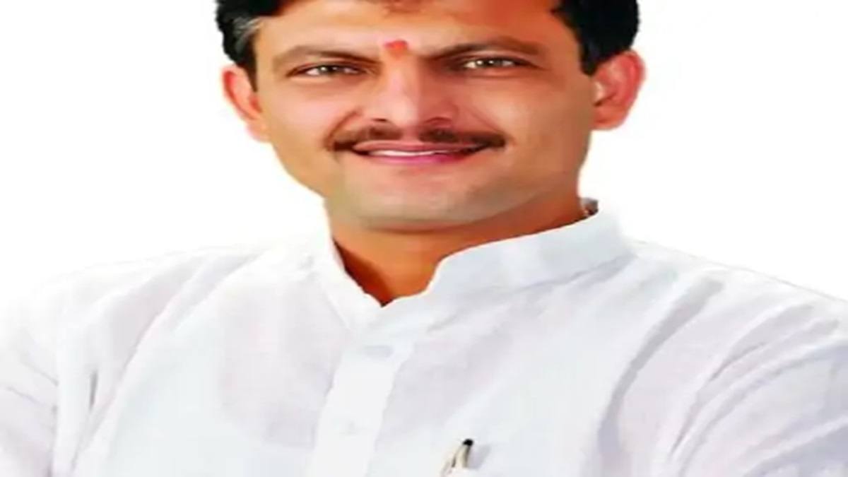 हरियाणा में पूर्व डिप्टी मेयर ने छोड़ा BJP का साथ, उपचुनाव में CM को दे सकते हैं चुनौती Manoj Madah