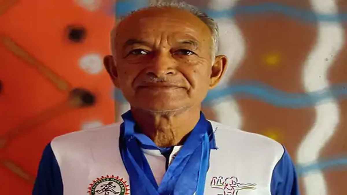 हरियाणा में मेडल मशीन के नाम से मशहूर बुजुर्ग धावक रामकिशन ने फिर दिखाया जलवा, हैदराबाद में जीते 6 गोल्ड मेडल Ramkishan Verma Charkhi Dadri