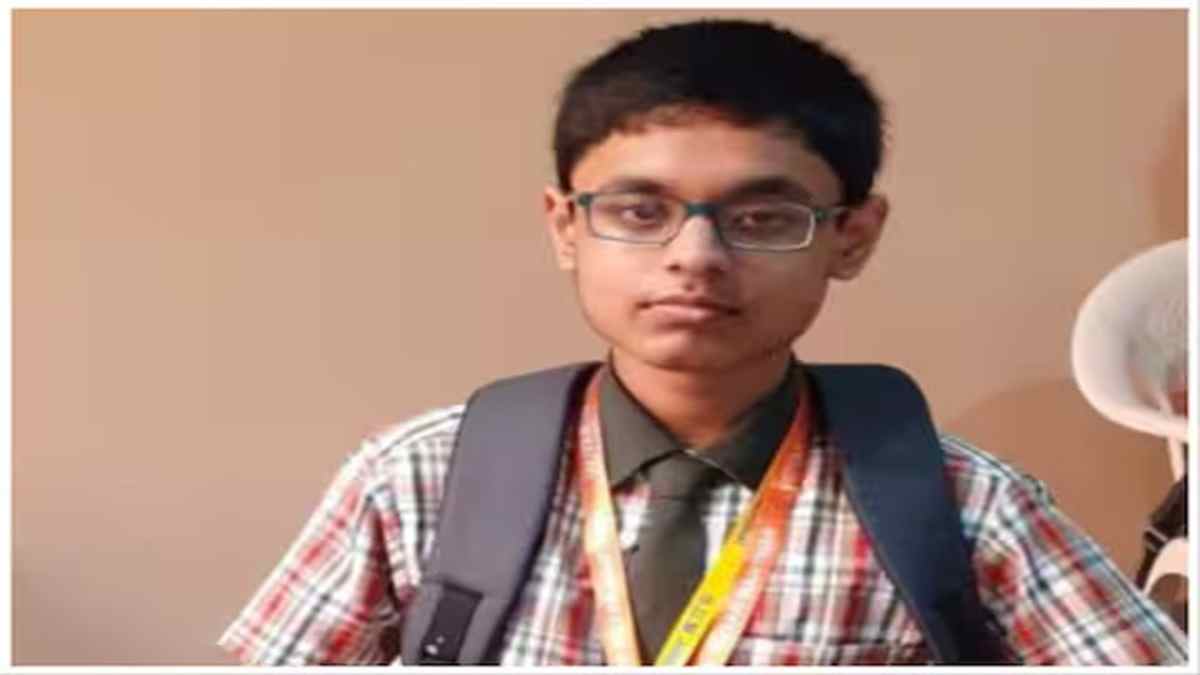 CBSE: 10वीं में 100 प्रतिशत मार्क्स के साथ ये बच्चा बना नेशनल टॉपर, जानें क्या रही स्टडी स्ट्रेटजी Sabyasachi Laskar CBSE Topper