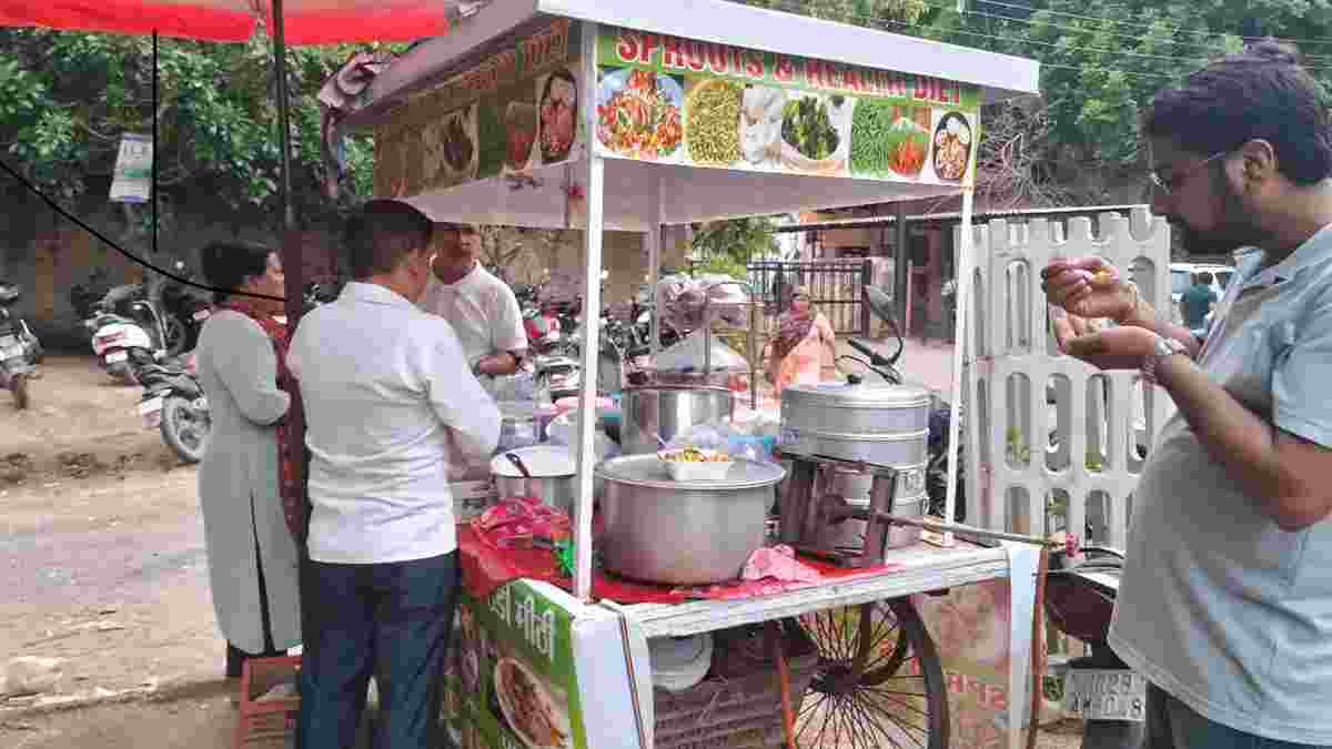 केवल 40 रुपए में यहां खाएं प्रोटीन; विटामिन से भरपूर डाइट, दीवाने हुए जा रहे फरीदाबाद के लोग Faridabad Stall