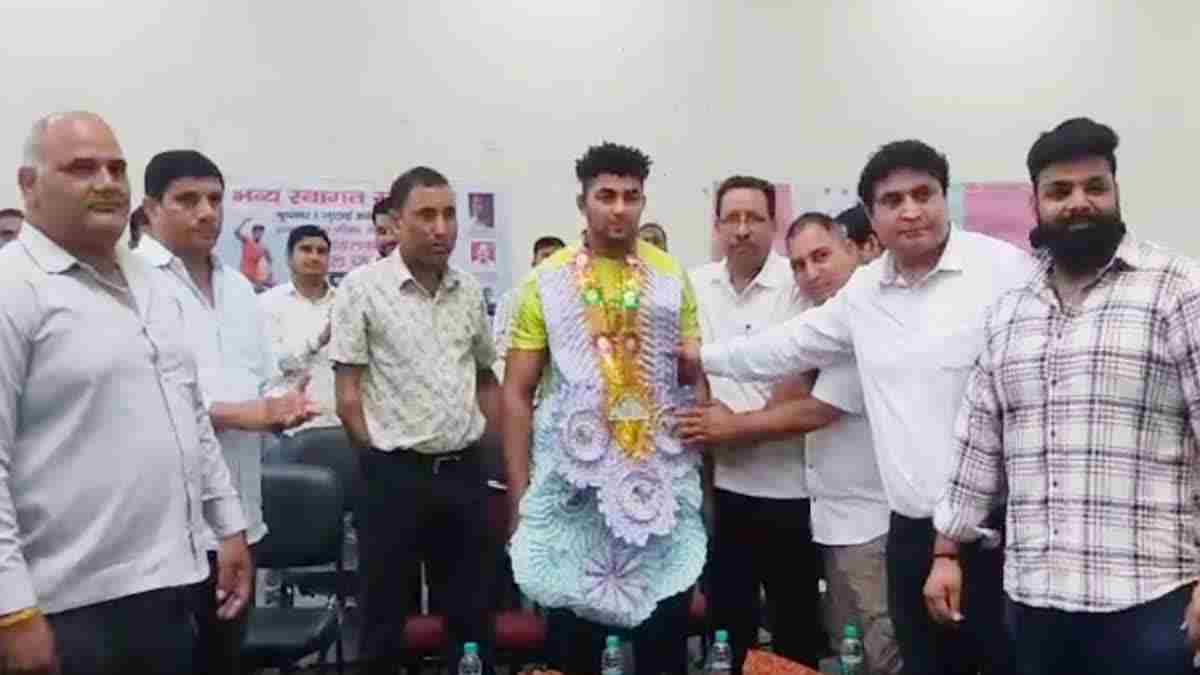 हरियाणा के लाल साहिल ने किया कमाल, एशियाई कुश्ती चैंपियन में झटका गोल्ड मेडल Sahil Jaglan