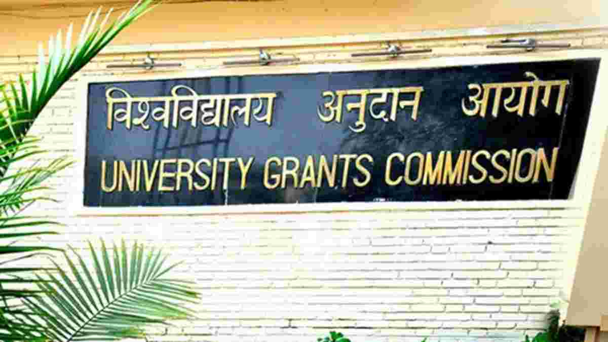 CSIR UGC NET परीक्षा के लिए जारी हुई इंटीमेशन स्लिप, आधिकारिक वेबसाइट से जानिए किस शहर में आपकी परीक्षा? UGC
