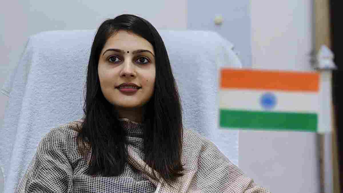 हादसे में खो दिया मां को तो पिता बने ढाल, फिर सदमे से निकलकर कायम की मिसाल; प्रेरणा से भरी है IAS अंकिता चौधरी की कहानी IAS Ankita Chaudhary