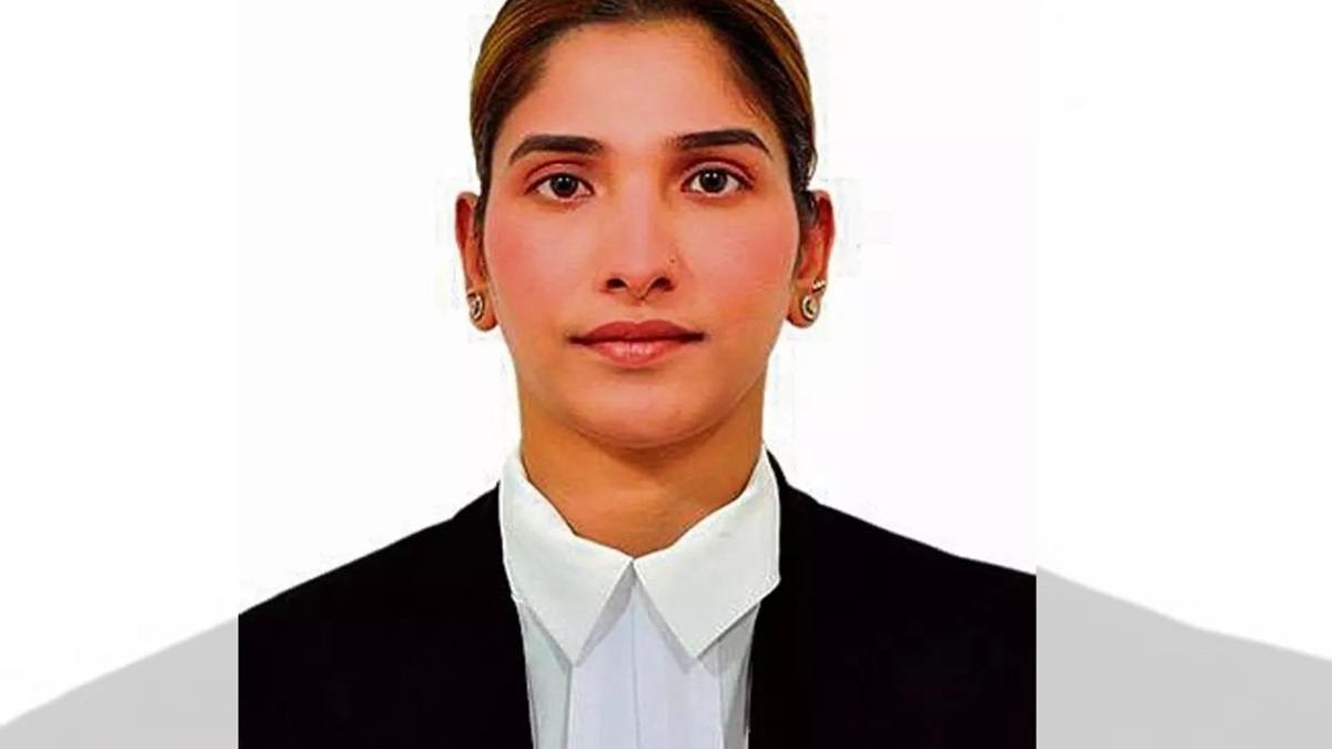 HCS परीक्षा में करनाल की बेटी राधिका ने लहराया परचम, 50वां रैंक हासिल कर बनी जज Ambala Radhika Singh