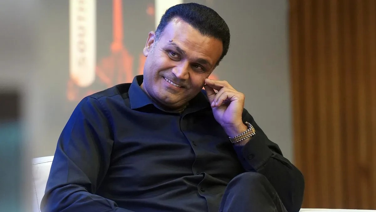 हरियाणा की सियासी पिच पर बल्लेबाजी करने उतरे वीरेंद्र सहवाग, कांग्रेस उम्मीदवार के लिए मांगे वोट Virender Sehwag