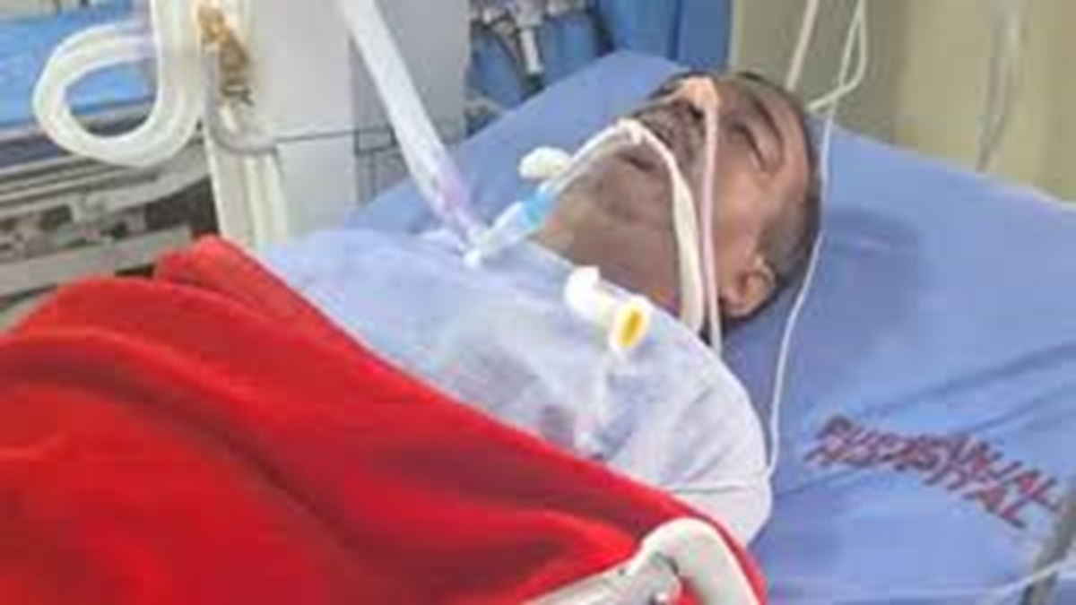 हरियाणा में चलती ट्रेन में खाटू श्याम से लौट रहे श्रद्धालु को आया हार्ट अटैक, 'भगवान' बनी लेडी डॉक्टर ने बचाई जान Charkhi Dadri Devotee Heart Attack