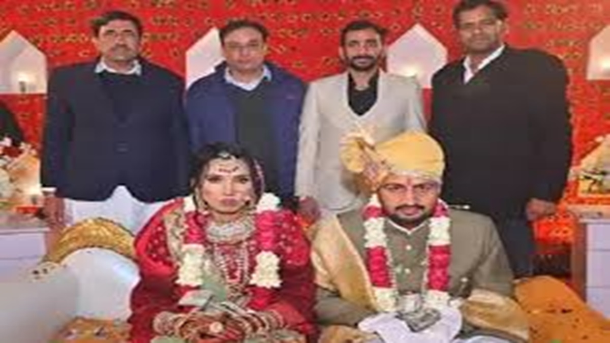 हरियाणा में 11 पौधे और 1 रूपया शगुन देकर पिता ने बेटी को किया विदा, 2 परिवारों ने शादी मे पेश की अनोखी मिसाल Mahendragarh Shadi