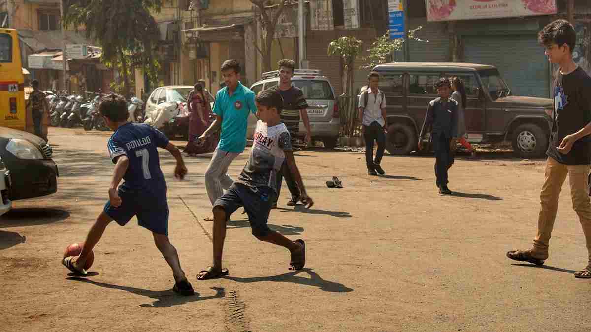 हरियाणा के मानस गांव को बेटियों ने दिलाई नई पहचान, फुटबॉल की किक पर हासिल कर रही सरकारी नौकरियां Football Players