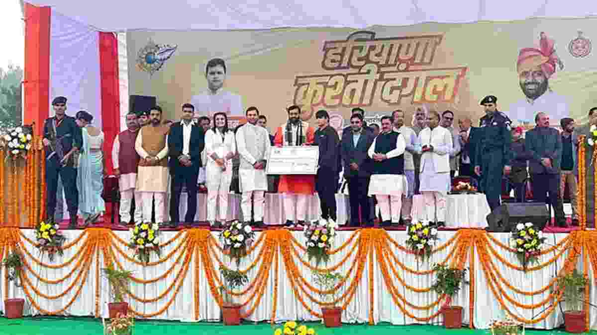 म्हारी पहलवान बेटी काजल ने कुरूक्षेत्र में गाड़ा लठ्ठ, हरियाणा केसरी का जीता खिताब Kajal Sonipat