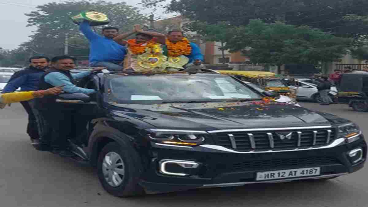 हरियाणा के मुक्केबाज सागर ने पाकिस्तानी बॉक्सर को चारों खाने किया चित, अलीबाज से छीना वर्ल्ड टाइटल का खिताब Boxer Aliraaj Rohtak
