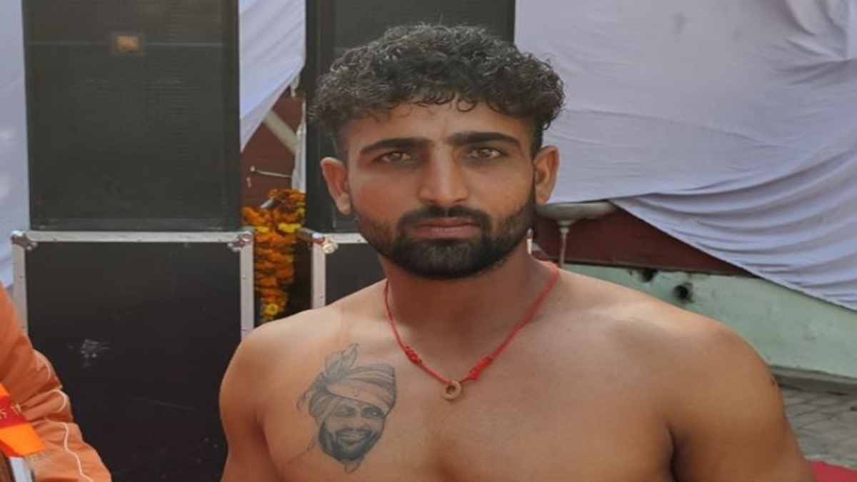 जबरा फैन! छाती पर हरियाणा के CM सैनी का गुदवाया टैटू, मुख्यमंत्री ने दिया चंडीगढ़ आने का न्यौता CM Tatu Hisar