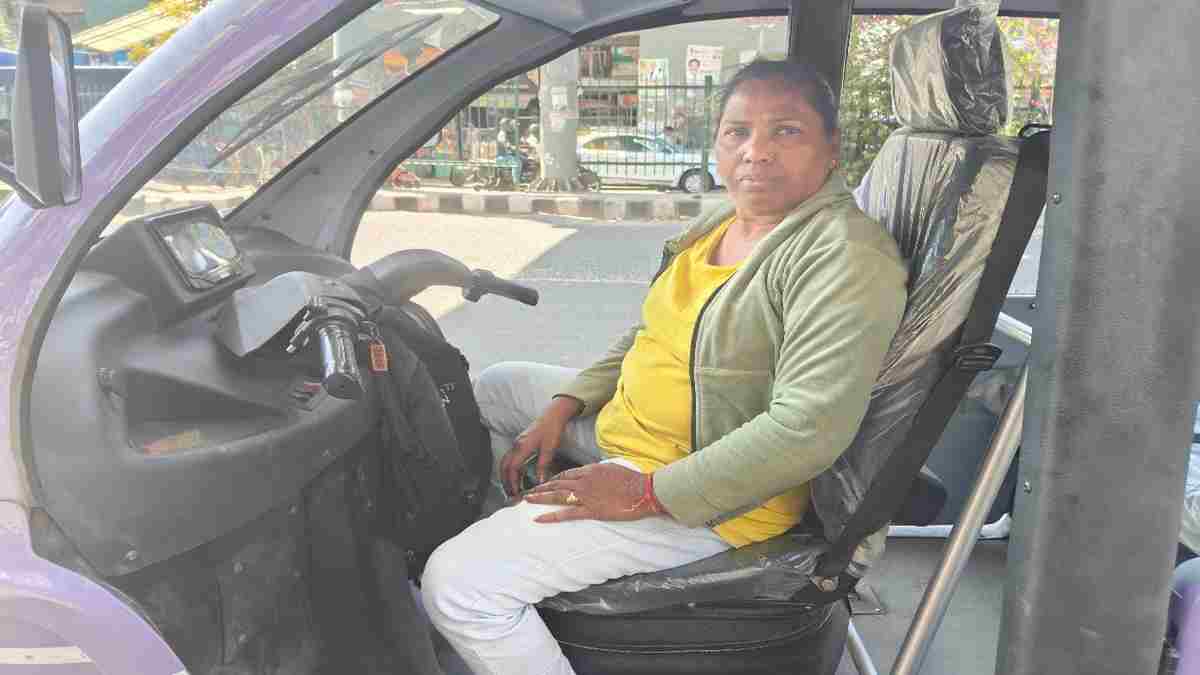 पति की मौत के बाद दिल्ली की किरण ने संभाला ऑटो का स्टेयरिंग, लोगों ने दिए ताने- फिर भी नहीं मानी हार; पढ़ें सक्सेस स्टोरी Kiran E Rikshaw Driver Delhi