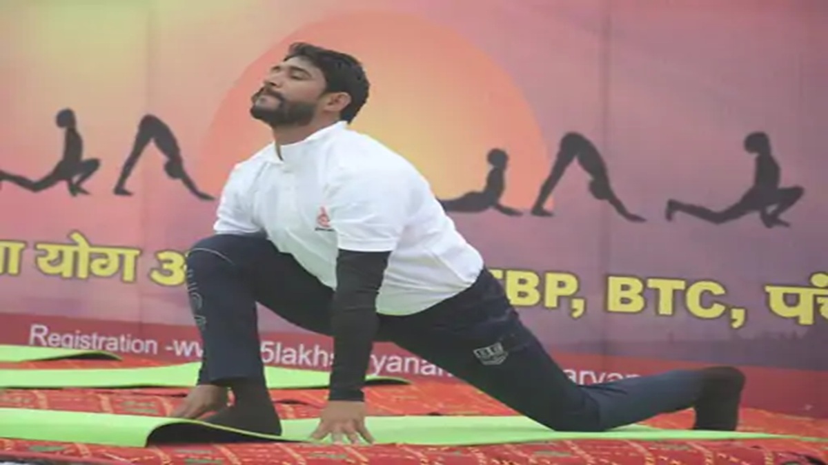 लगातार 37 घंटे में 20 हजार सूर्य नमस्कार, हिसार के संदीप आर्य ने बनाया नया वर्ल्ड रिकॉर्ड; अब पोलैंड के वैज्ञानिक करेंगे रिसर्च Sandip Arya