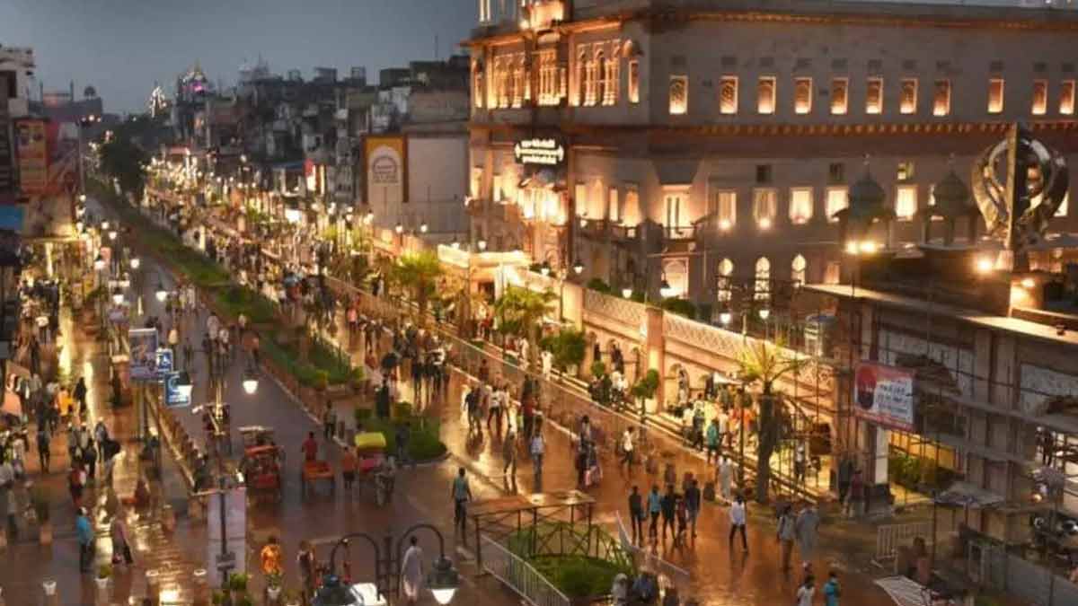 चांदनी चौक को फिर से व्यापारिक और सांस्कृतिक केंद्र बनाने की तैयारी, सासंद ने अधिकारियों को दिए निर्देश Chandni Chowk