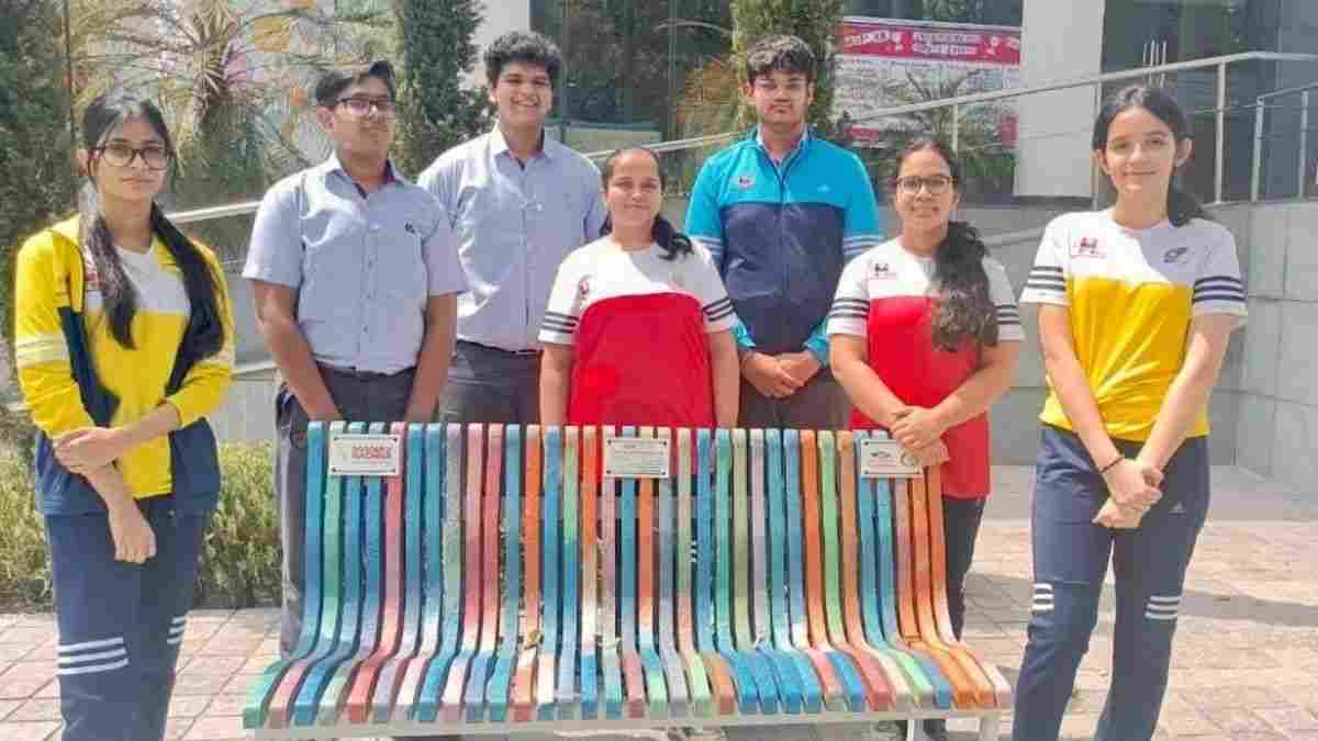 फरीदाबाद में 34 हजार किलो प्लास्टिक से इस संस्था ने बनाई बेंच और टी- शर्ट, पर्यावरण सरंक्षण के साथ बना रोजगार का जरिया Faridabad Palstic News