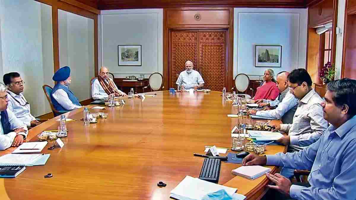 मोदी कैबिनेट ने ELI योजना को दी मंजूरी, पहली नौकरी वालों को मिलेंगे 15 हजार रुपए Modi Cabinet