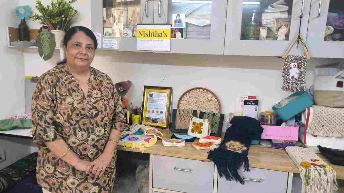फरीदाबाद में 60 वर्षीय महिला ने हाथ की आर्ट से बनाया लाखों का कारोबार, पढ़ें निष्ठा सूरी की सक्सेस स्टोरी Nishtha Soori