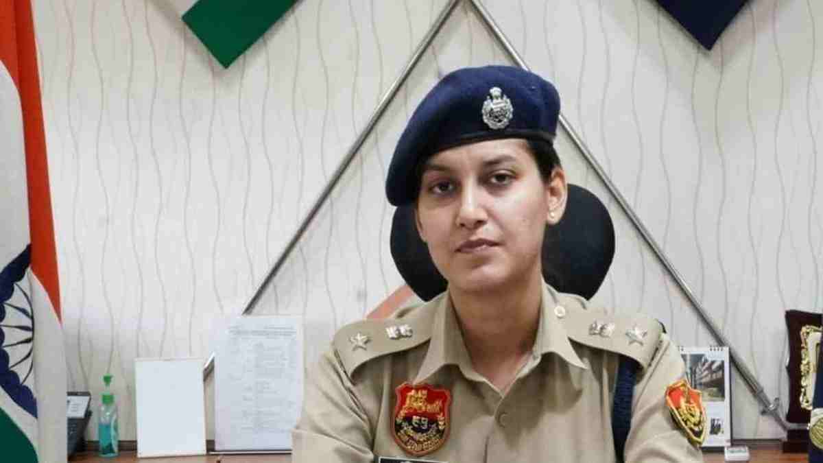 हरियाणा में महिला IPS अफसर सृष्टि गुप्ता का जलवा, जानिए कौन हैं ये बहादुर अधिकारी? IPS Officer UPSC DCP Srishti Gupta 1