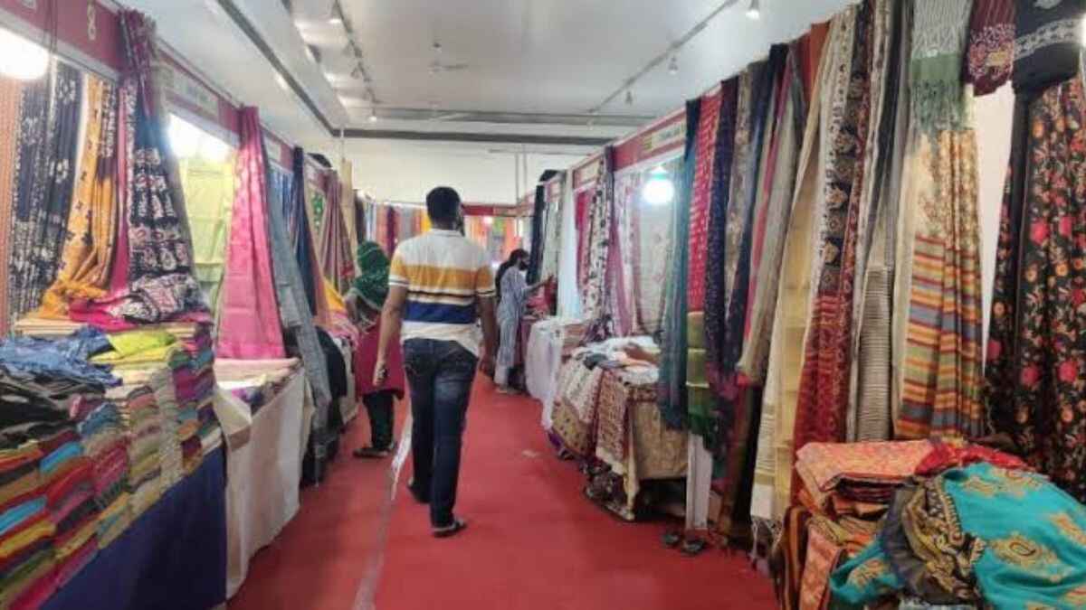 दिल्ली में आयोजित होगा नेशनल सिल्क एक्सपो, कांजीवरम से लेकर भागलपुरी तक हर प्रकार की साड़ियां होंगी प्रदर्शित Saree
