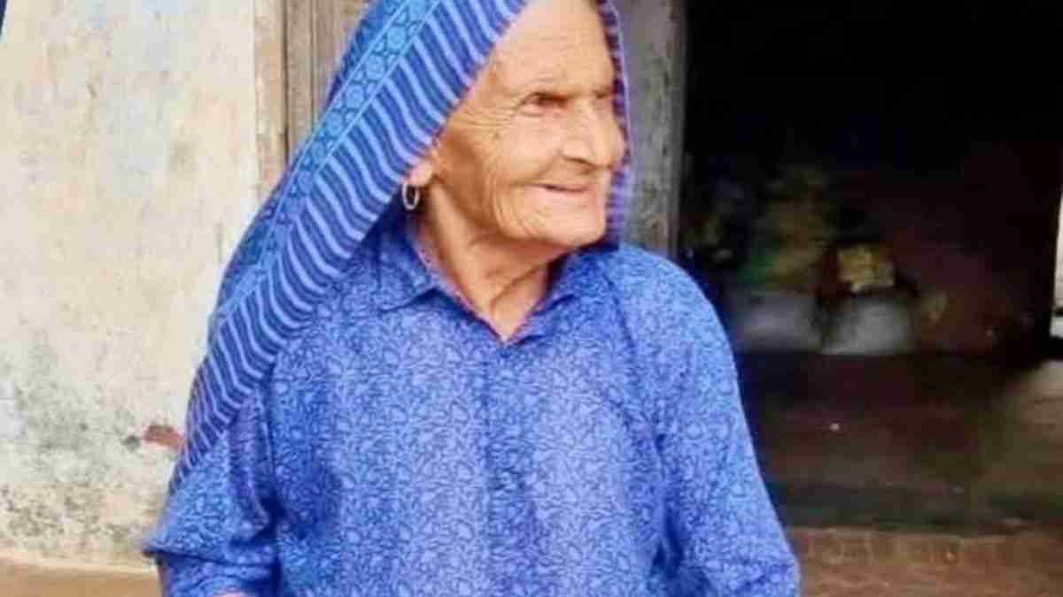 हरियाणा में बाढ़ पीड़ितों के लिए दिखी मानवता, बुजुर्ग महिलाओं ने दान किए सोने- चांदी के गहने Nuh News