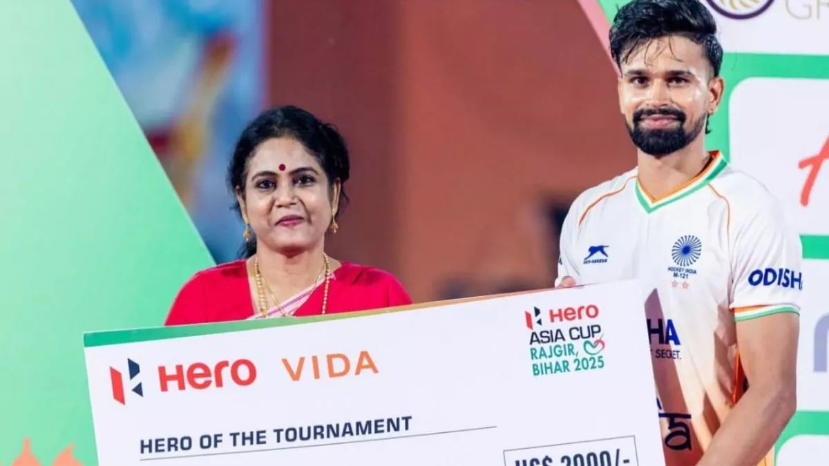 हॉकी एशिया कप की जीत में छाया हरियाणा का अभिषेक, जीता प्लेयर ऑफ द टूर्नामेंट का अवार्ड Sonipat Abhishek Hockey Player