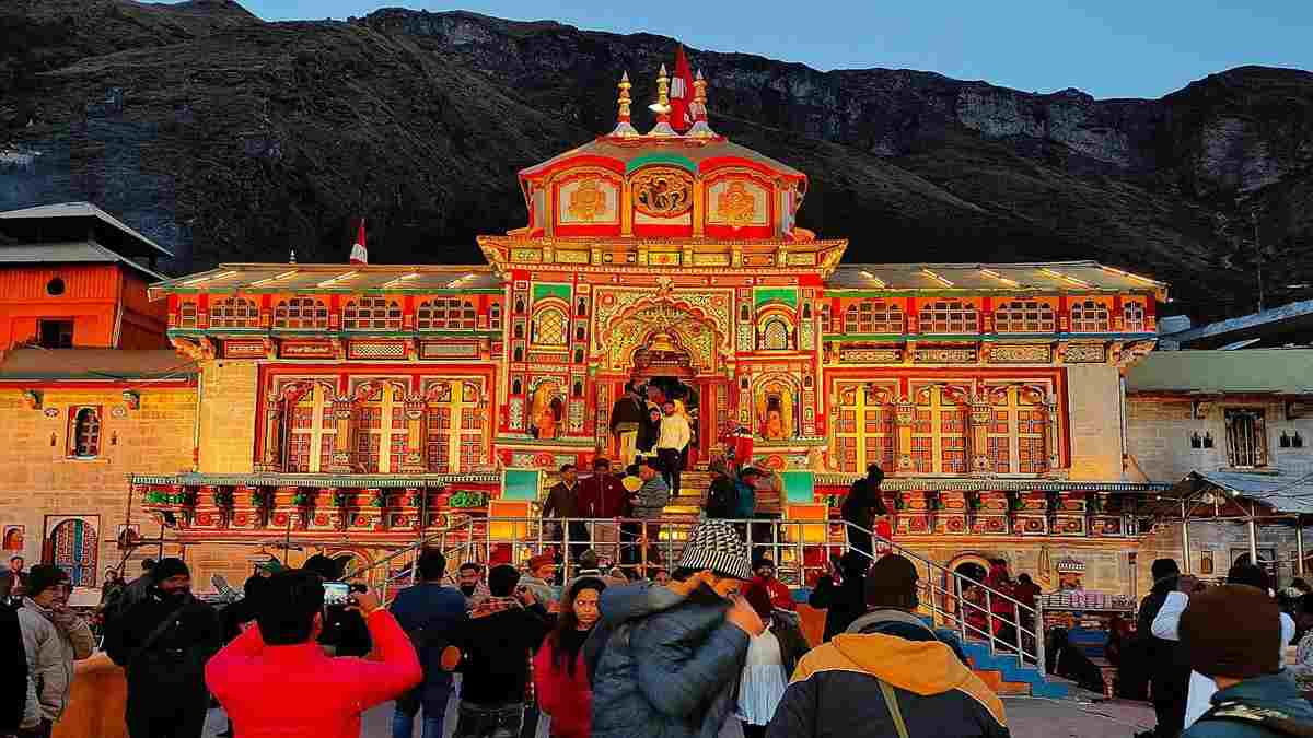 जल्द खत्म होगा लाखों श्रद्धालुओं का इंतजार, इस दिन से शुरू होंगे भगवान बद्रीनाथ के दर्शन Badrinath Dham
