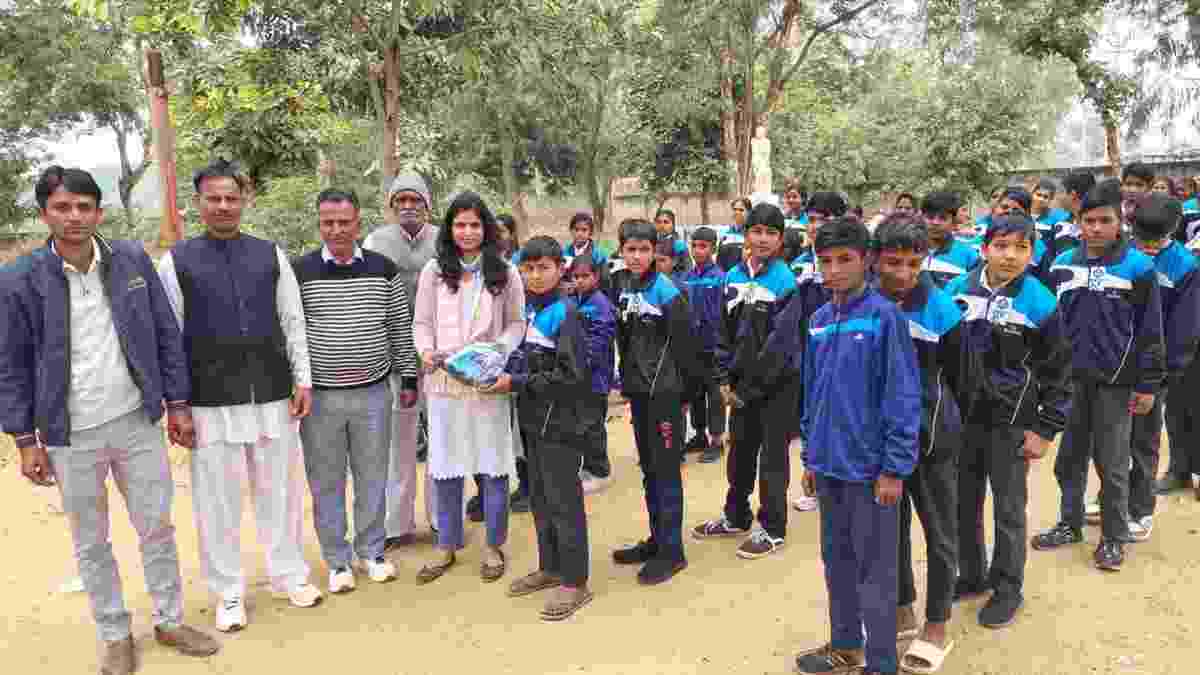 हरियाणा में सरपंच आरती की सराहनीय पहल, बच्चों की भलाई पर खर्च किया ढाई साल का वेतन Sarpanch Arti Mahendragarh