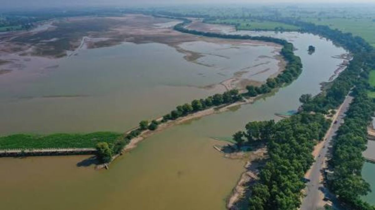 सिरसा में मानसून से पहले घग्गर नदी का जलस्तर कम, तटबंध टूटने का डर अभी भी कायम Ghagghar Nadi River