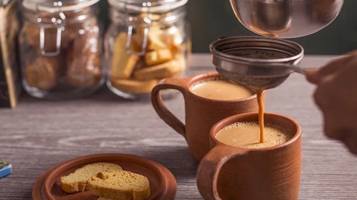 फरीदाबाद में 39 साल से लोगों के दिलों पर राज कर रही कन्हैया लाल की चाय, रोज बिकते हैं 800 कप Tea Chai
