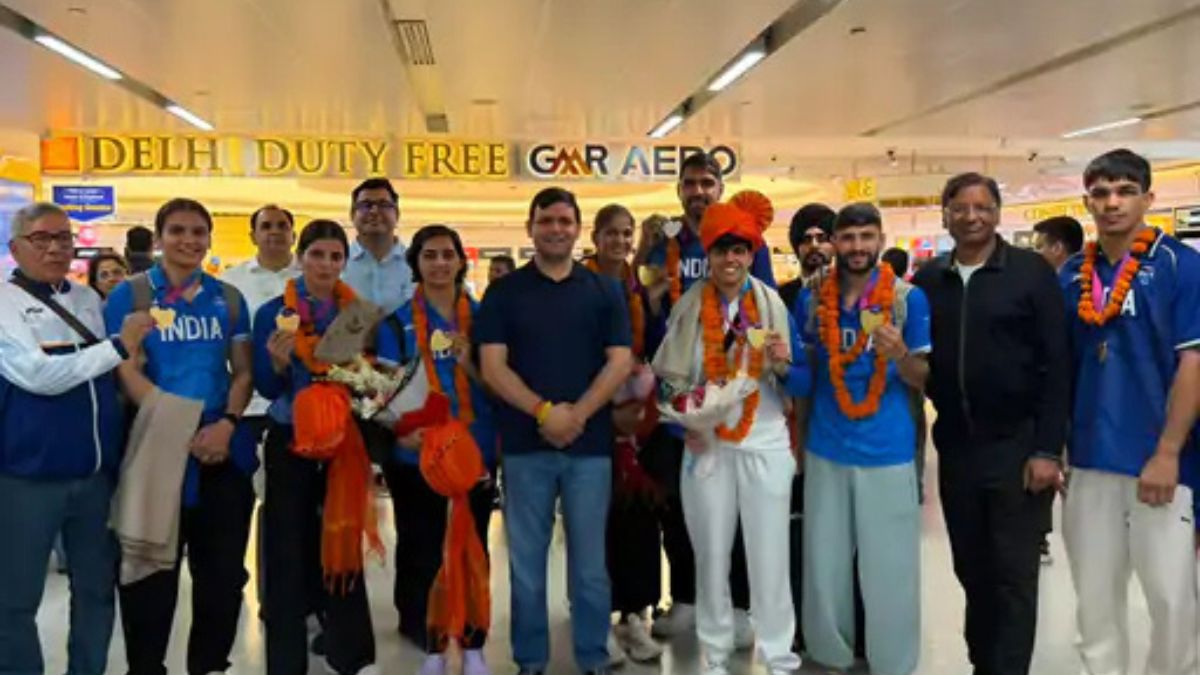ग्लासगो से लौटे भारतीय खिलाड़ियों का भव्य स्वागत, हरियाणा के खिलाड़ियों ने जीते 7 गोल्ड Players in Delhi
