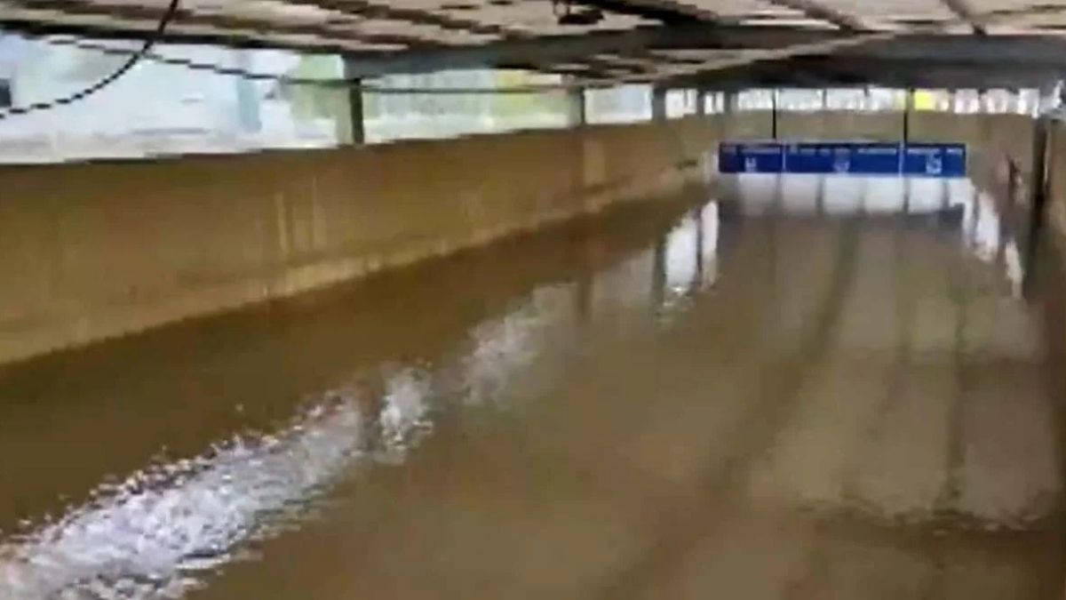 Underpass Water Mausam