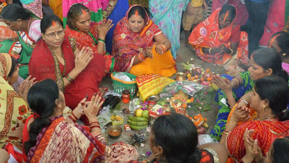 कहीं मछली- रोटी तो कहीं नोनी साग, जितिया पर अलग- अलग राज्यों में निभाई जाती हैं यह रस्में; जानें यहां Jitiya